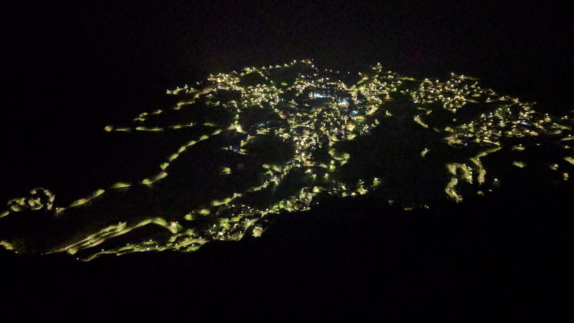 途中。九份国际青年旅舍旅舍 外观 照片